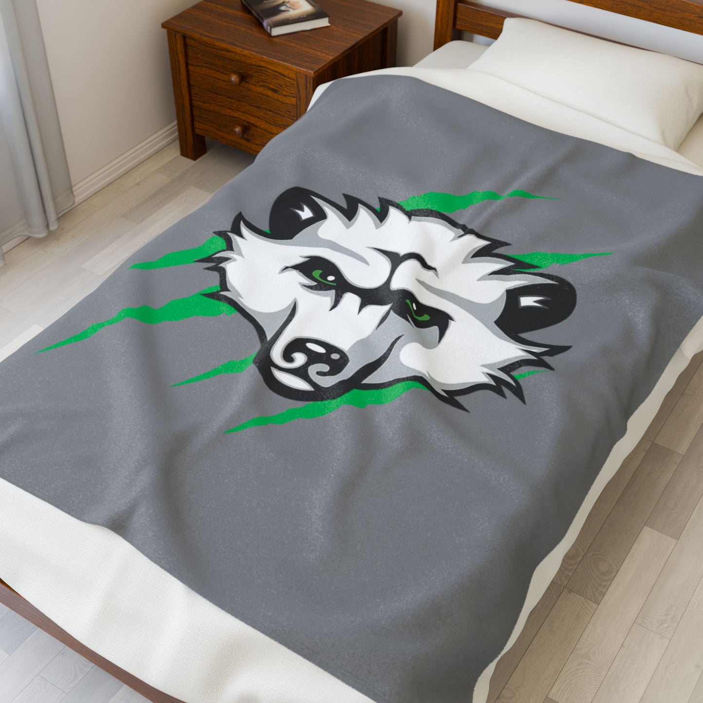 Bearcat Hockey Plush Blanket - Cozy Throw